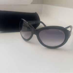 Tom Ford Elisabeth sunglasses #2000s #y2k